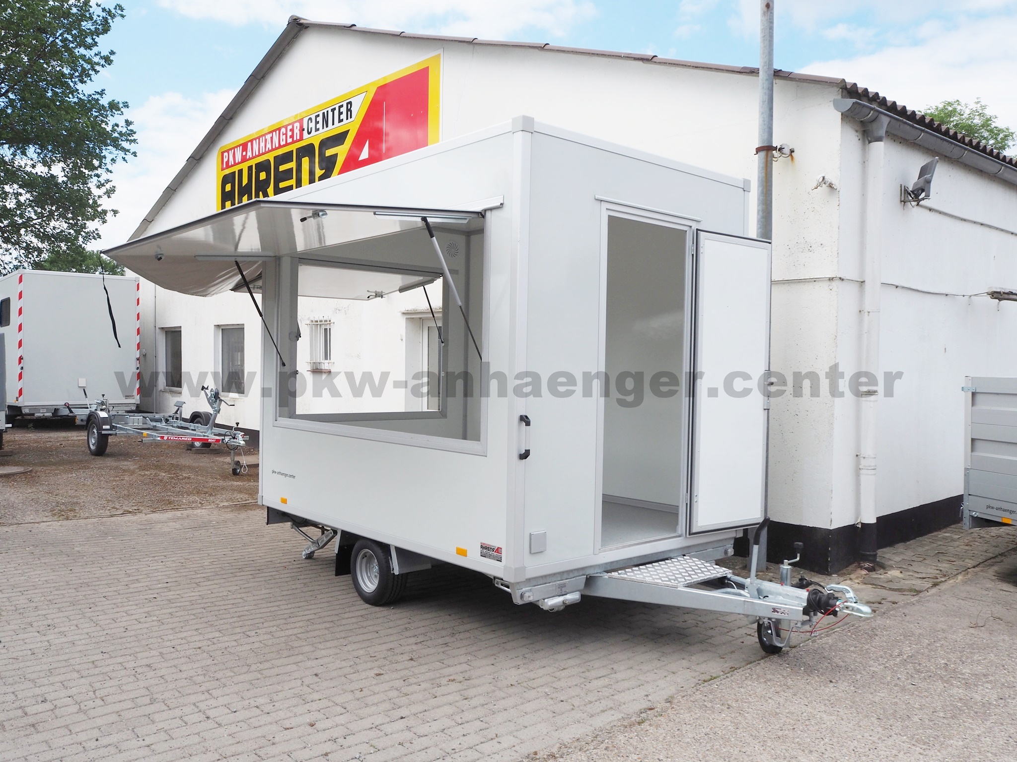 Verkaufsanhänger SellerH-L 1300kg 300x200x230cm 2x Verkaufsklappe Planendreieck Hochlader