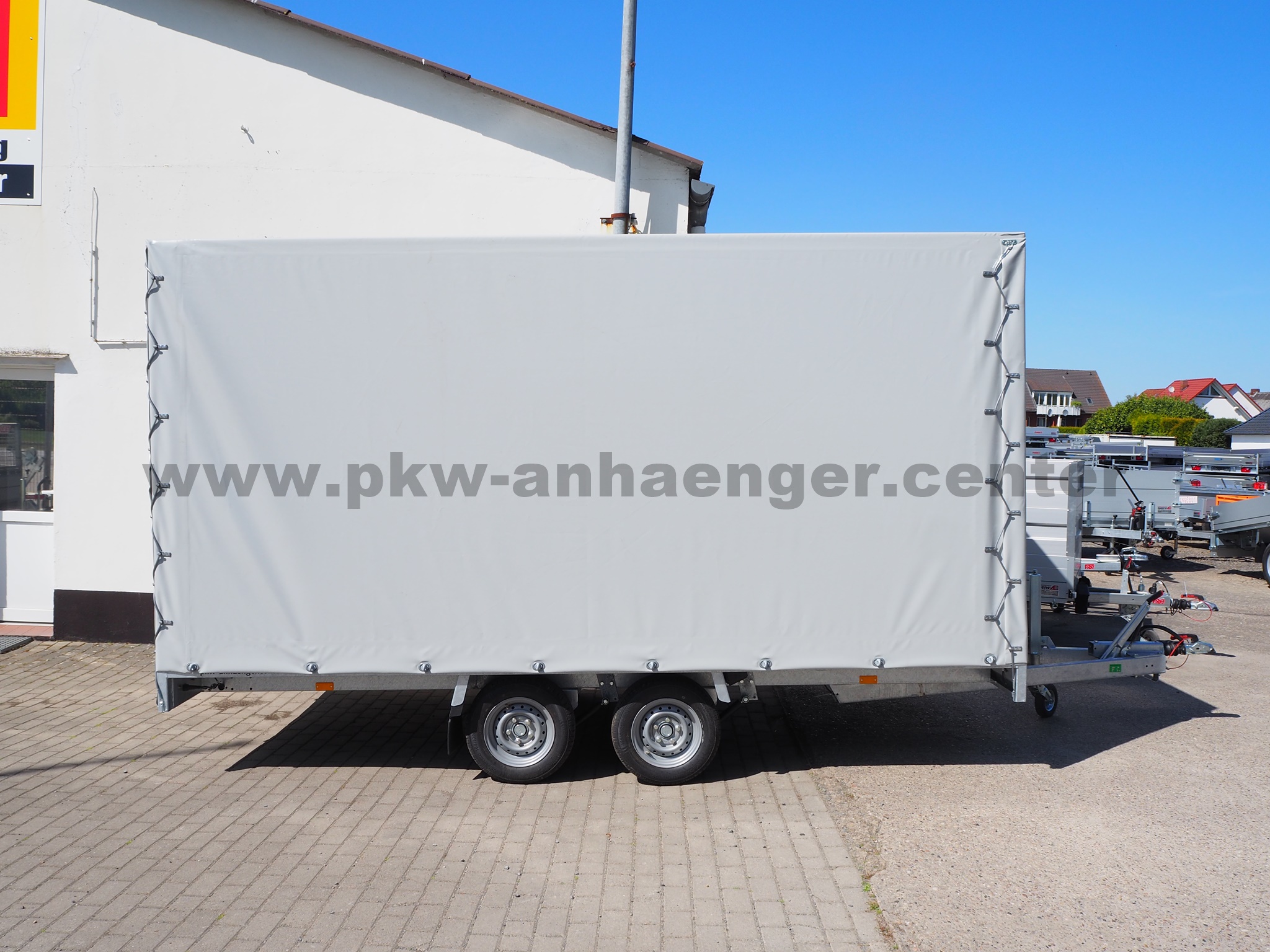 Anssems MSX 2700 405x200x200cm BASIC Planenanhänger Autotrailer mit Holzboden