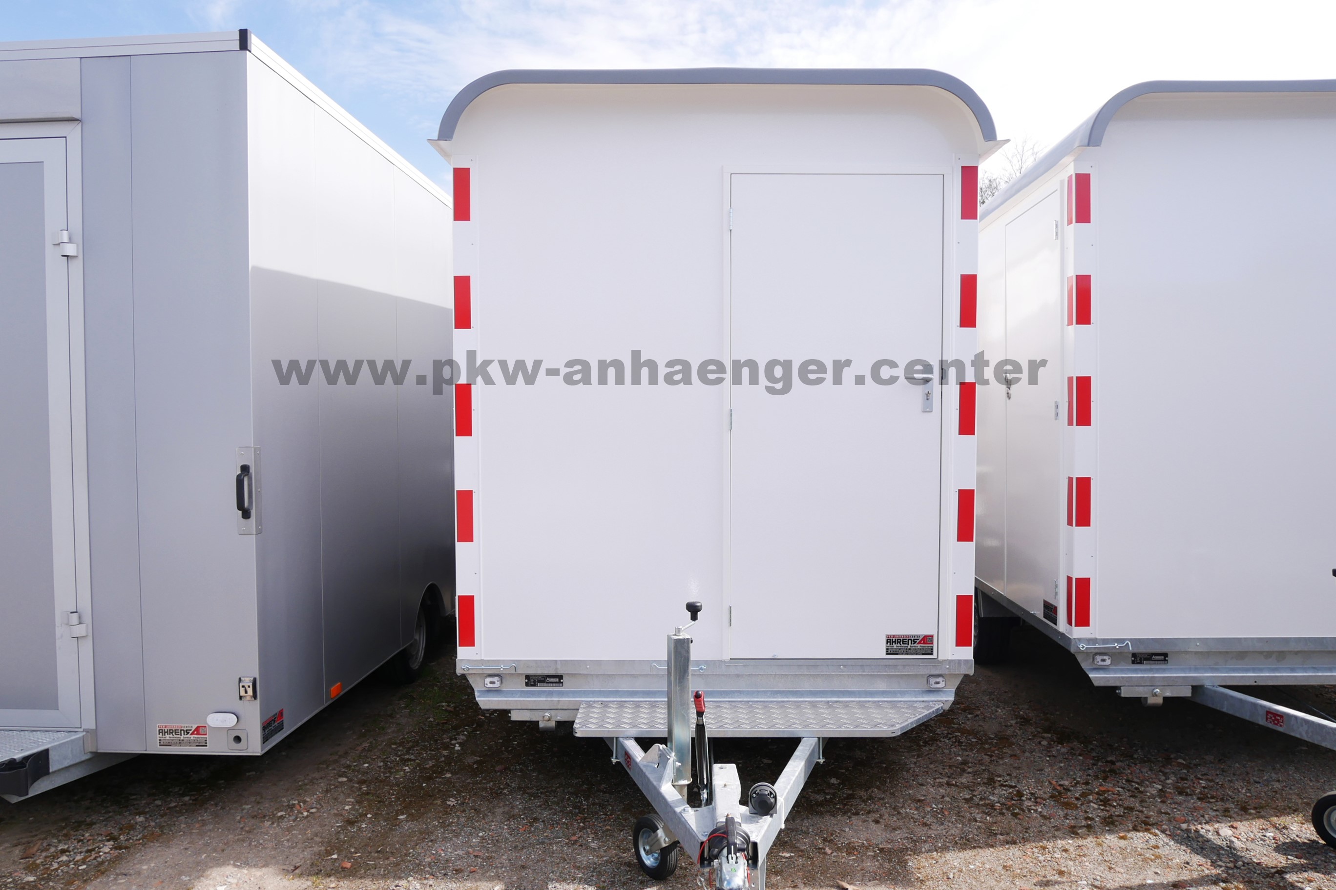 Bauwagen Anssems PTS 1400 390x188cm mit Lagerraum und Toilette