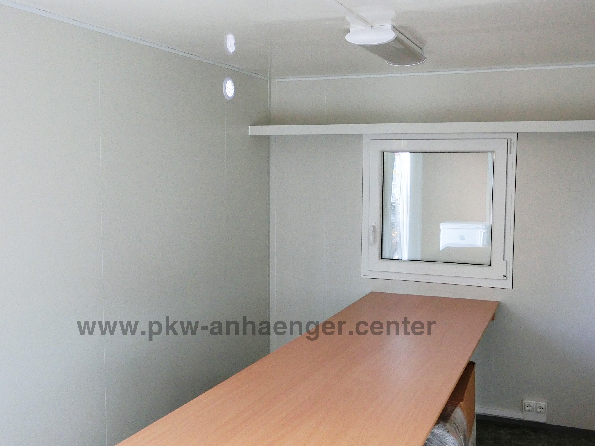 a-VE-2000-549x229x212-Mobi-5611-17-w