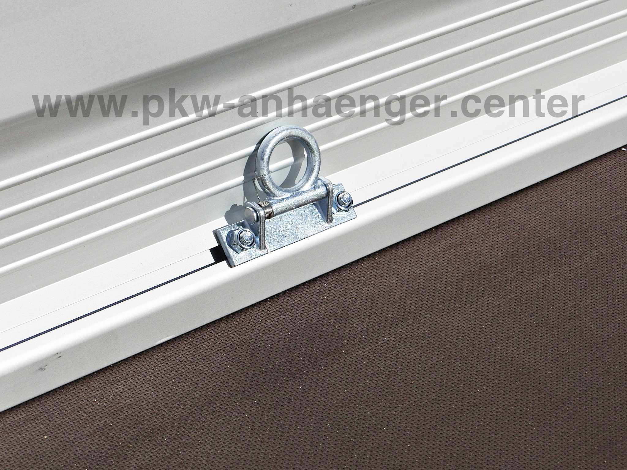 A-UN-WEB14-6-wiIwkIzFmivYG1