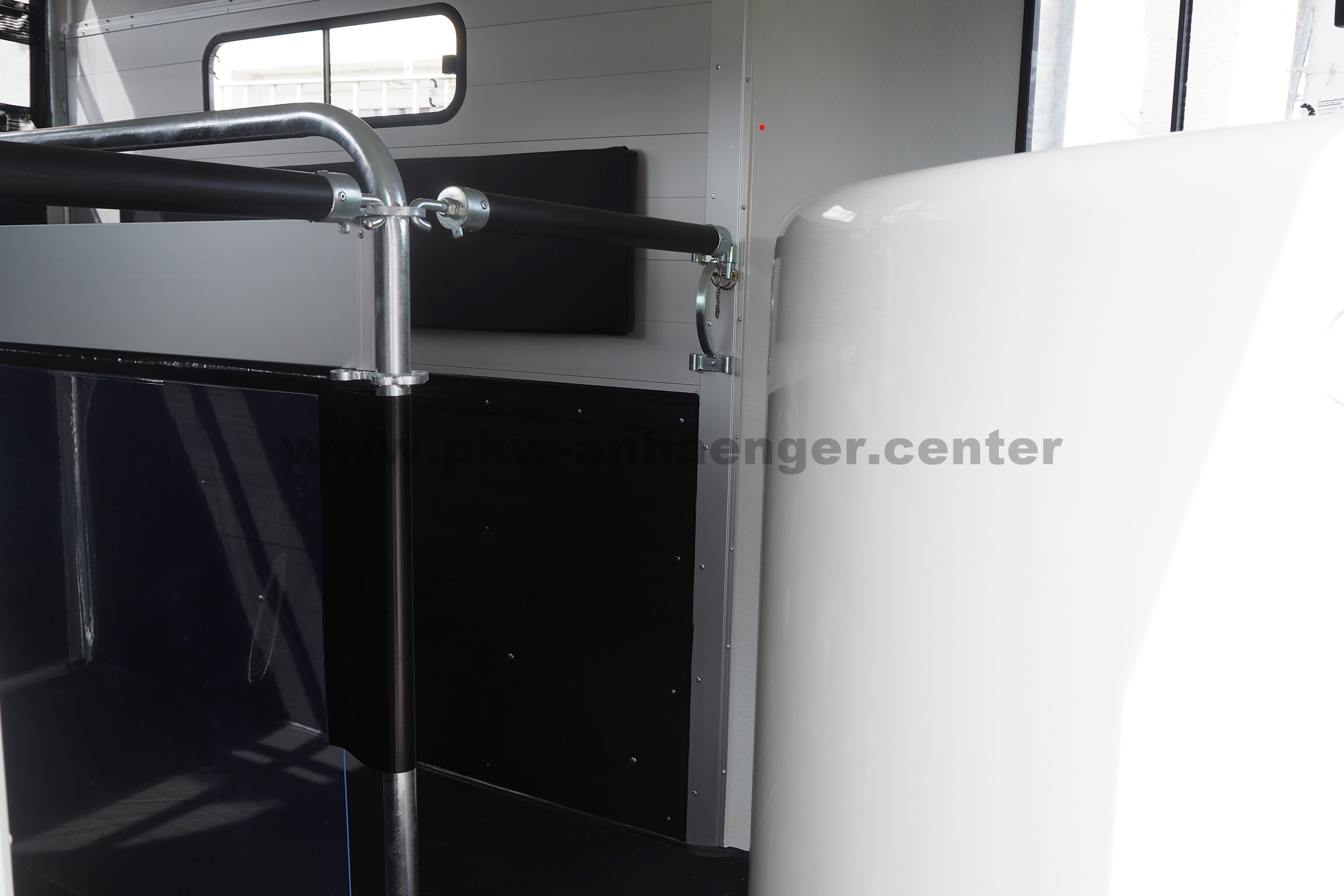 aCH-GOLD3-SK-dklgrau-11