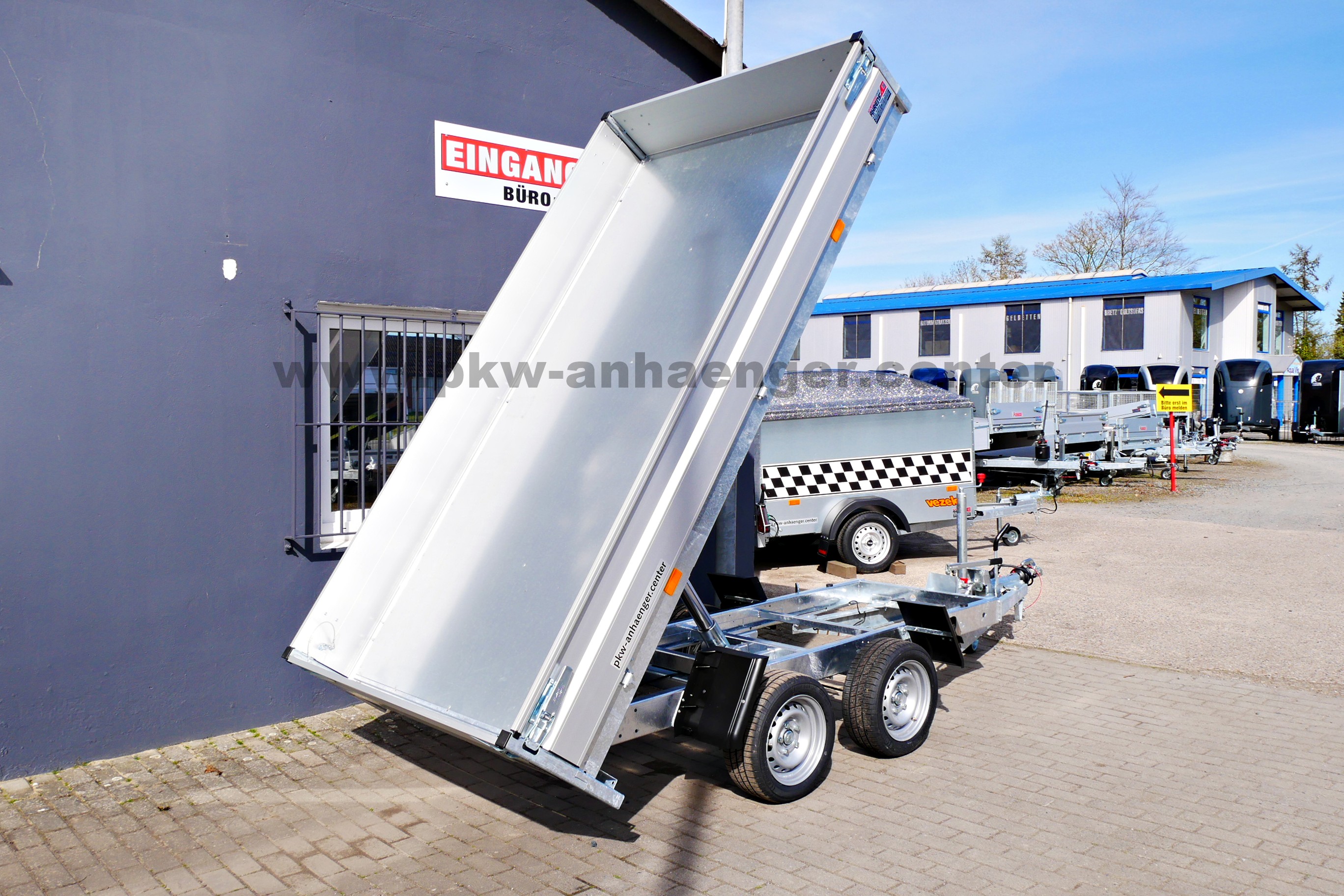 HAPERT COBALT HB2 2700kg 305x160x30cm Heckkipper